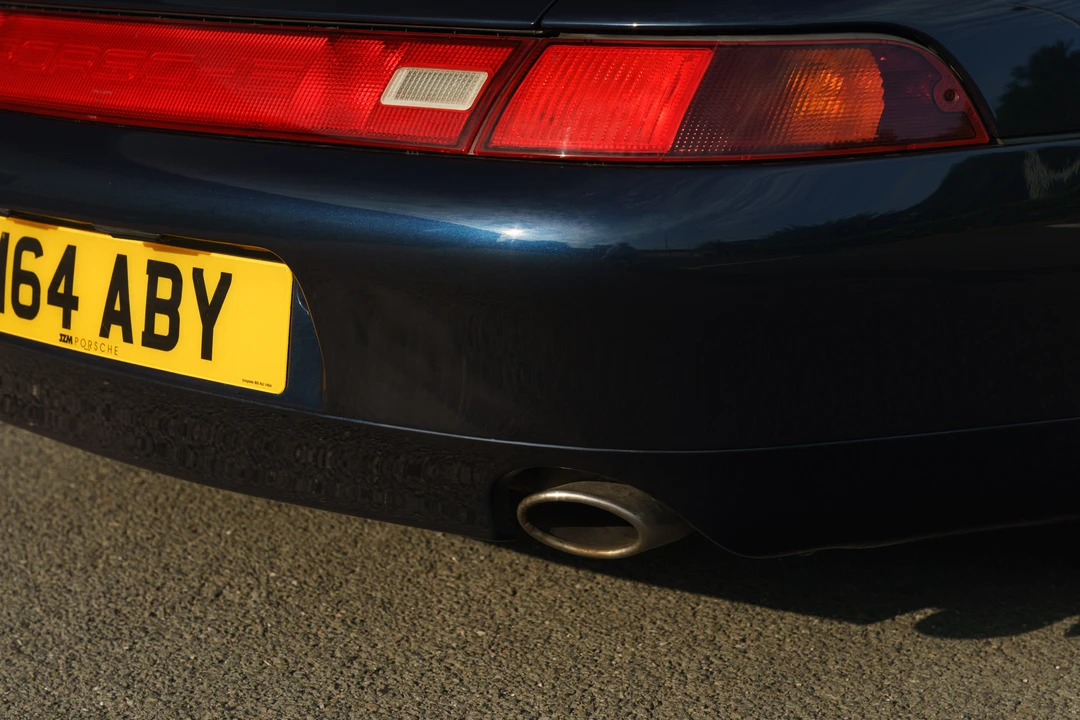 1995 Porsche 993 Carrera 4 - Image 24 of 31