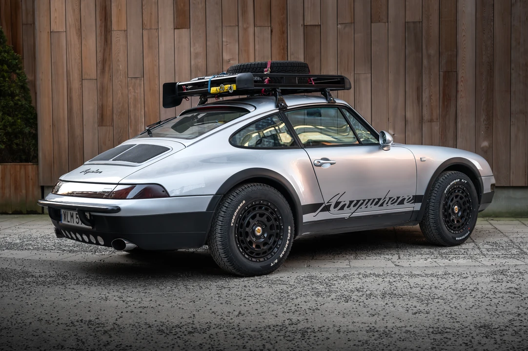 1995 Porsche 993 Carrera 4 - Image 14 of 31
