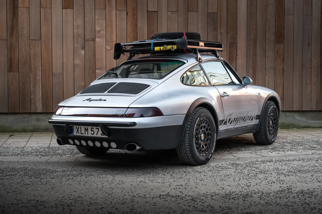 1995 Porsche 993 Carrera 4 - Image 13 of 31