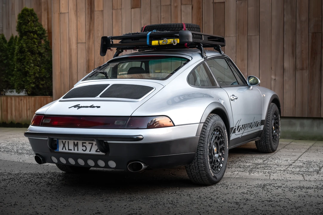 1995 Porsche 993 Carrera 4 - Image 6 of 31