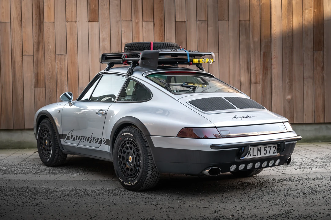 1995 Porsche 993 Carrera 4 - Image 5 of 31