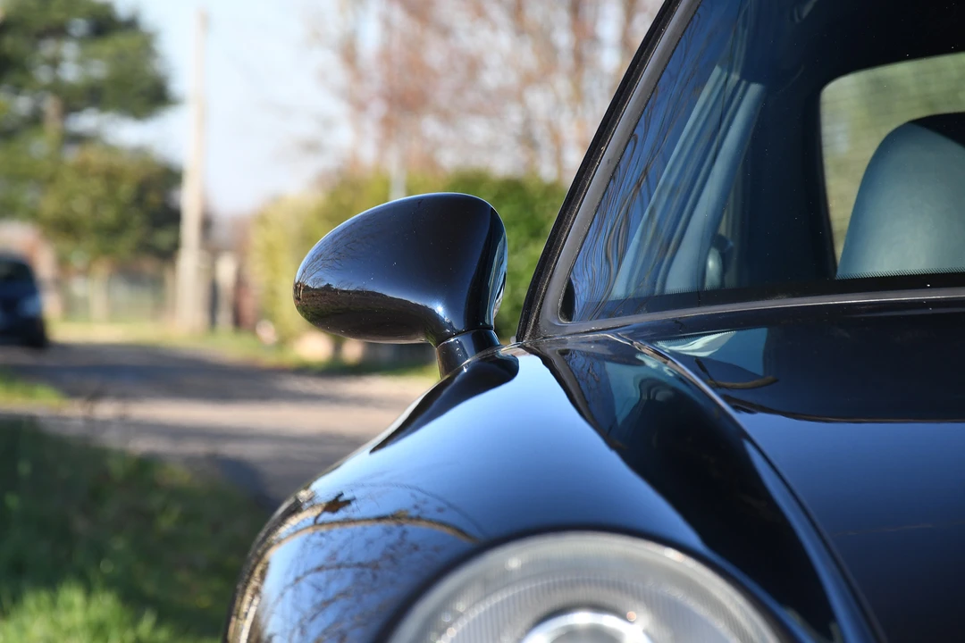 1995 Porsche 993 Carrera 4 - Image 21 of 31