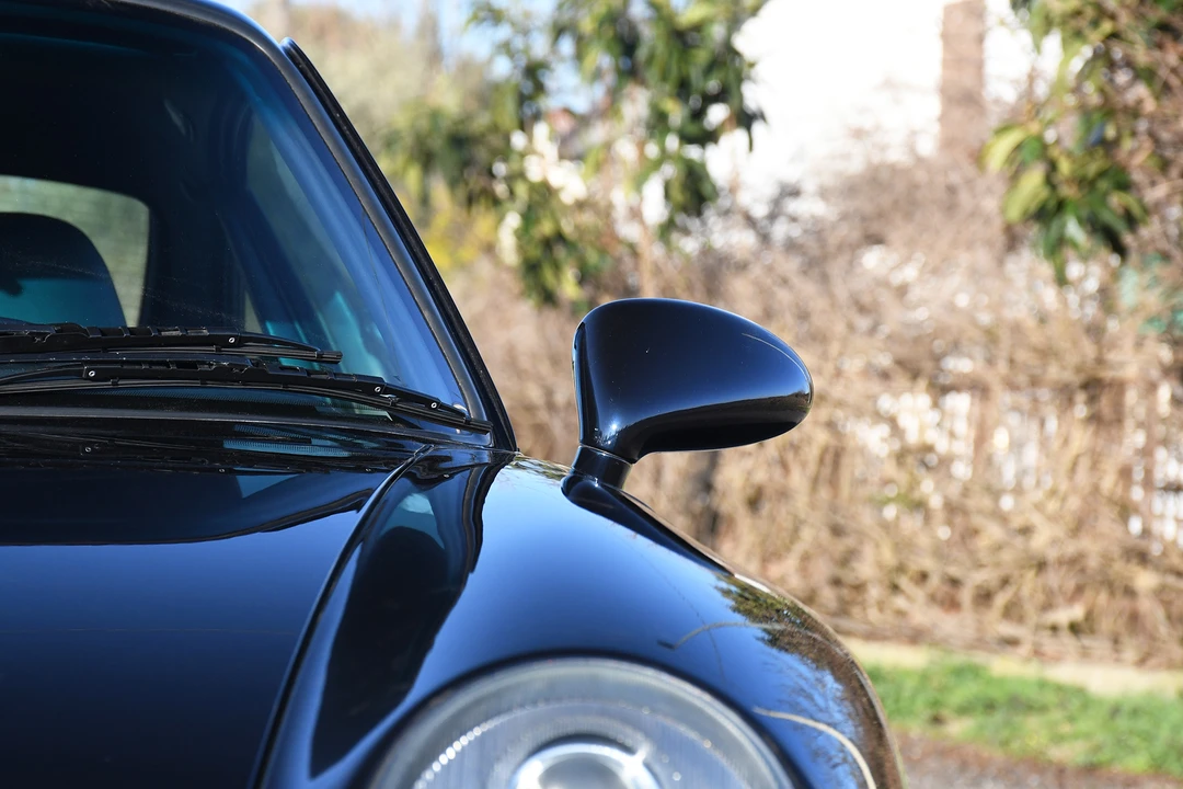 1995 Porsche 993 Carrera 4 - Image 25 of 31