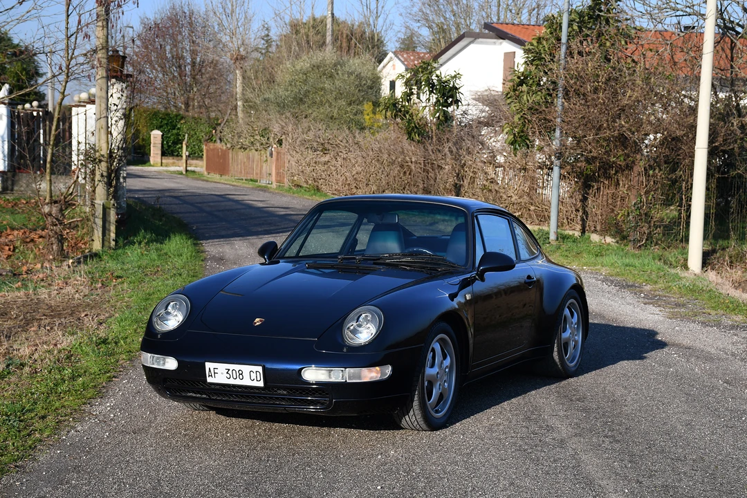 1995 Porsche 993 Carrera 4 - Image 18 of 31