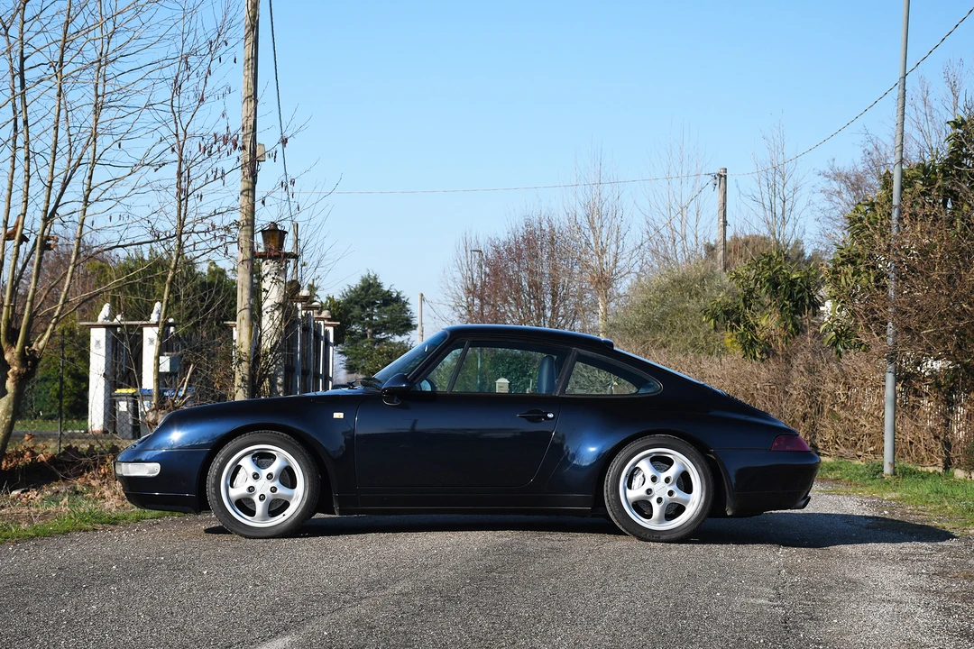 1995 Porsche 993 Carrera 4 - Image 8 of 31
