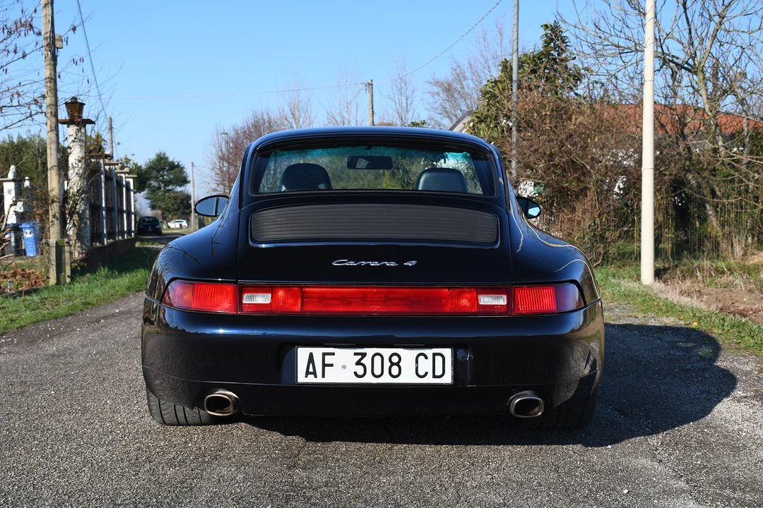 1995 Porsche 993 Carrera 4 - Image 19 of 31