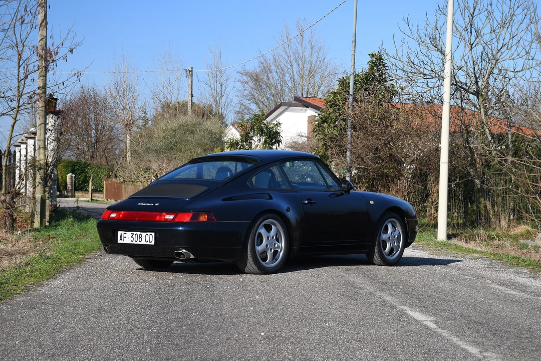 1995 Porsche 993 Carrera 4 - Image 13 of 31