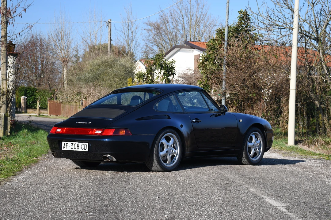 1995 Porsche 993 Carrera 4 - Image 5 of 31