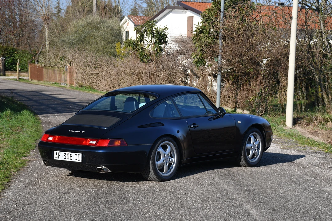 1995 Porsche 993 Carrera 4 - Image 20 of 31