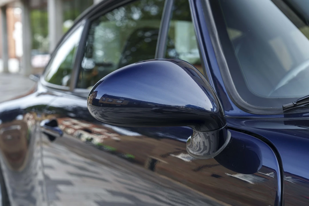 1995 Porsche 993 Carrera 4 - Image 12 of 31
