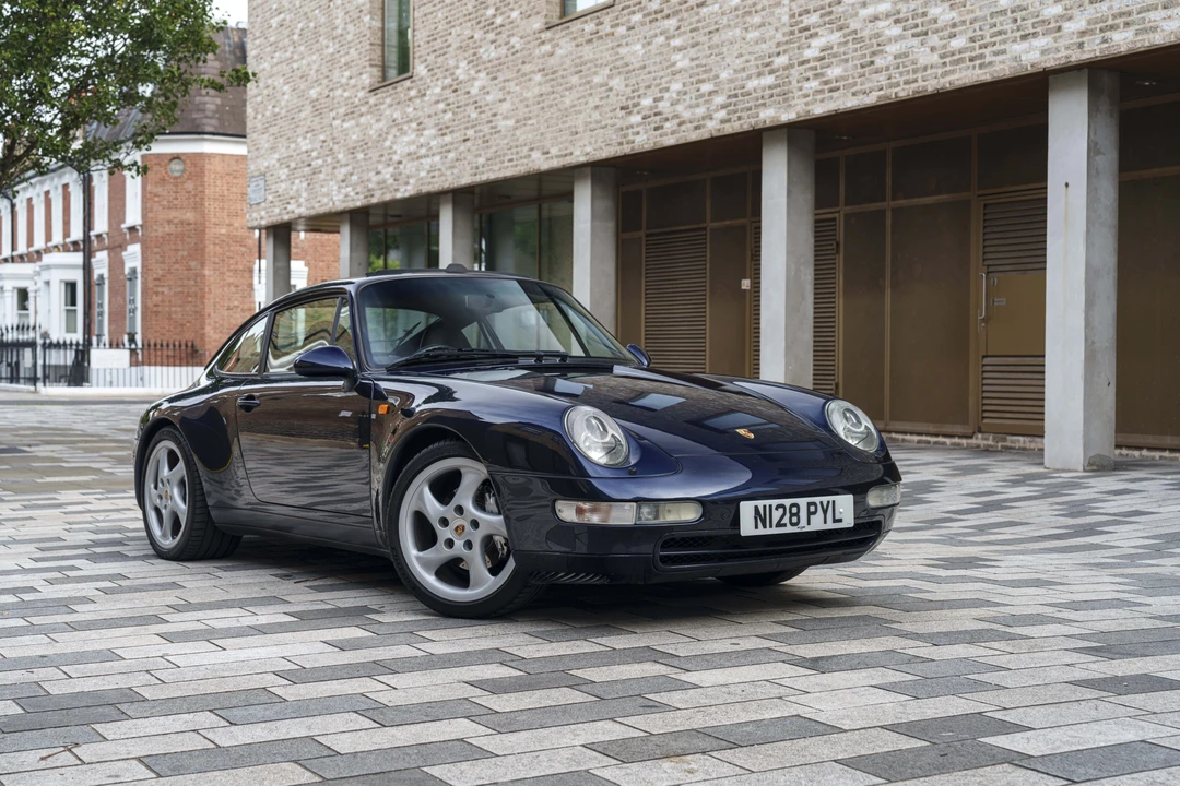 1995 Porsche 993 Carrera 4 - Image 9 of 31