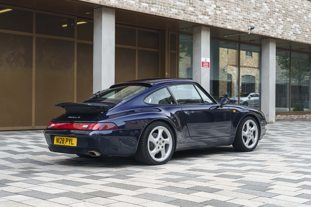 1995 Porsche 993 Carrera 4 - Image 7 of 31