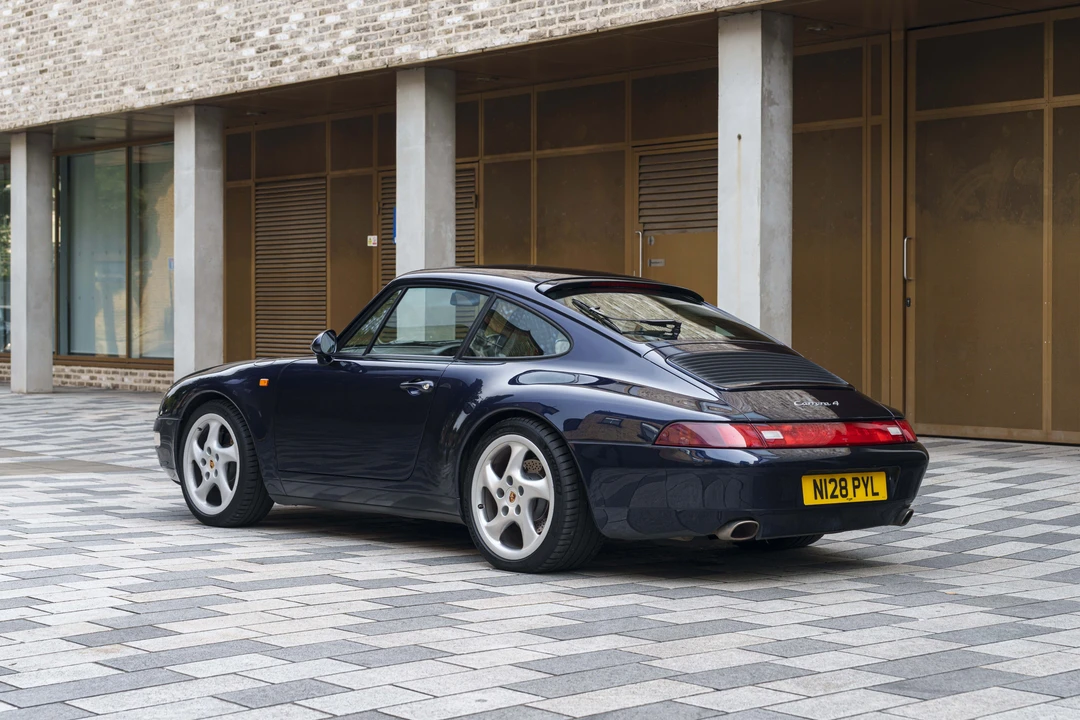 1995 Porsche 993 Carrera 4 - Image 5 of 31