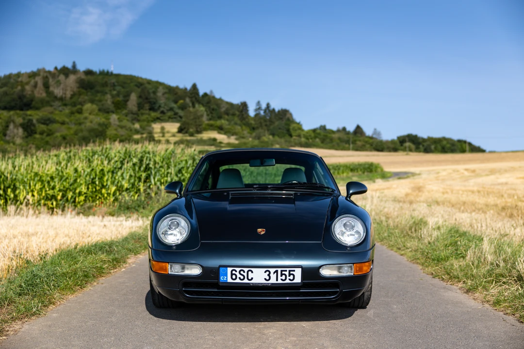 1995 Porsche 993 Carrera 4 - Image 8 of 31
