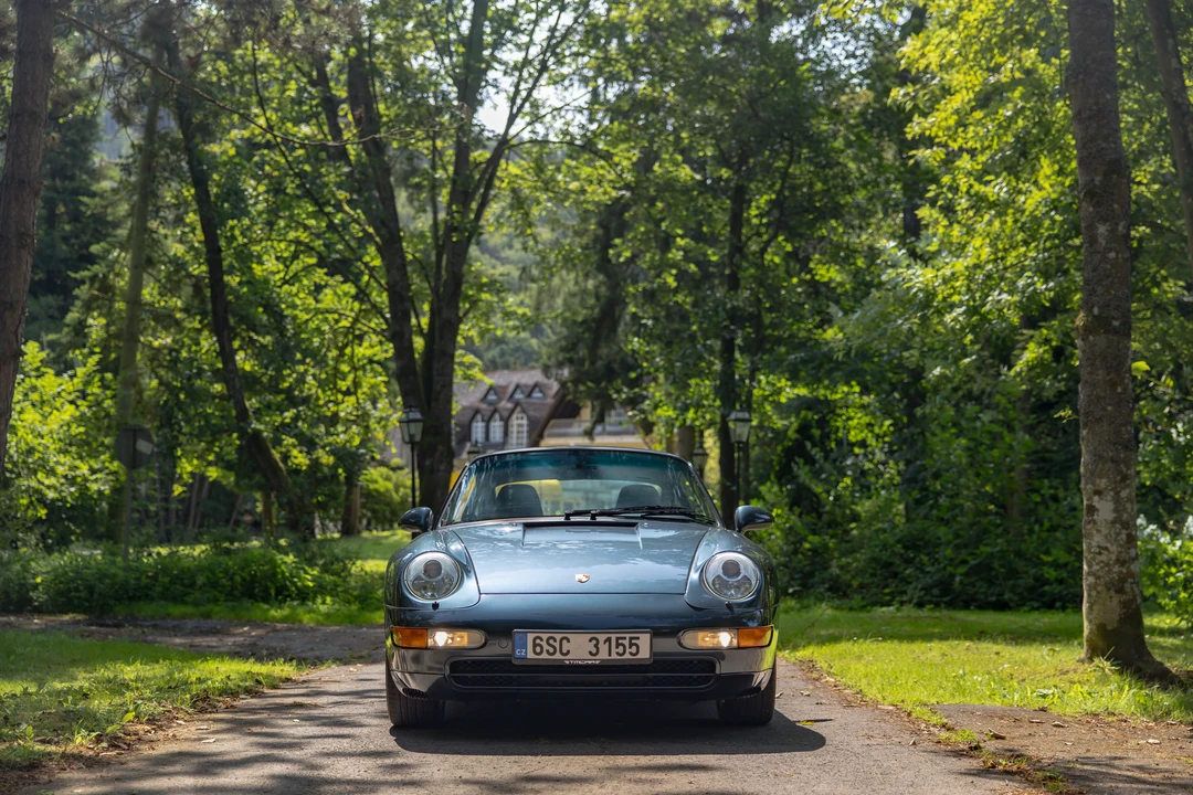 1995 Porsche 993 Carrera 4 - Image 2 of 31