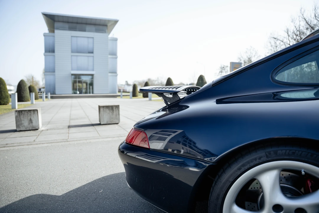 1995 Porsche 993 Carrera 4S - Image 23 of 31