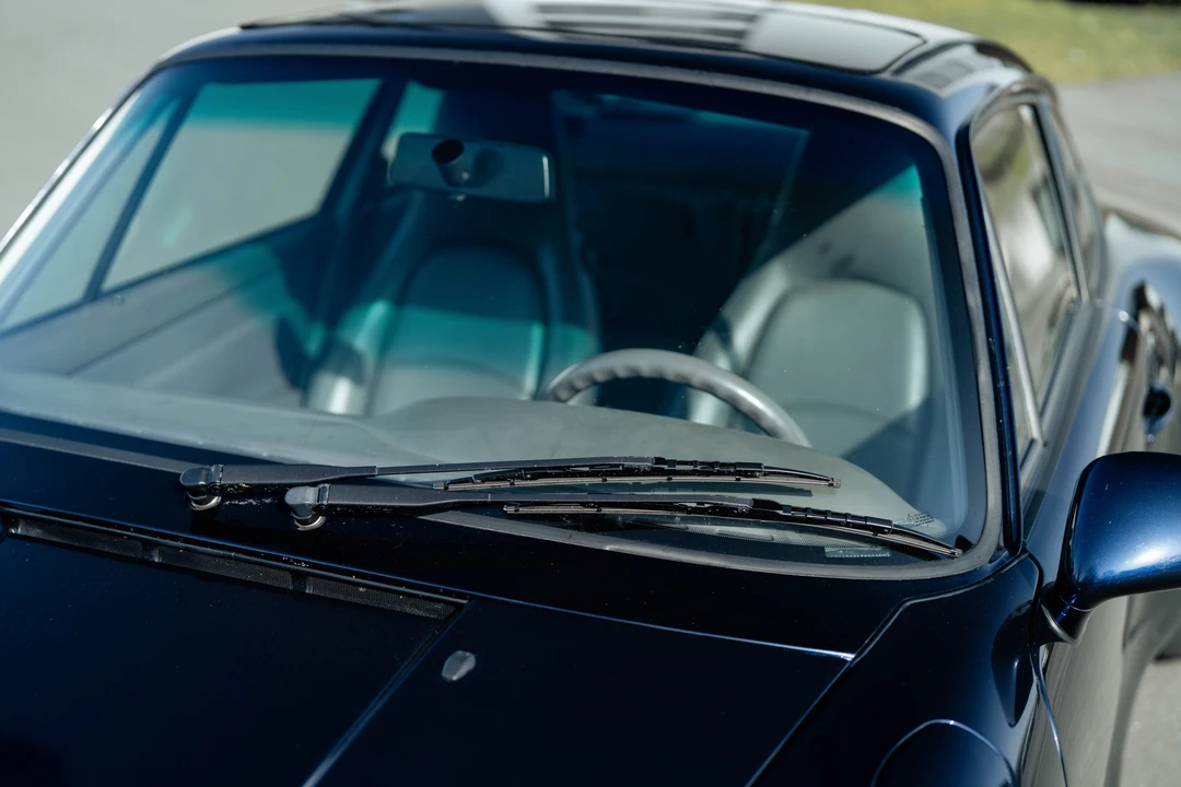 1995 Porsche 993 Carrera 4S - Image 16 of 31