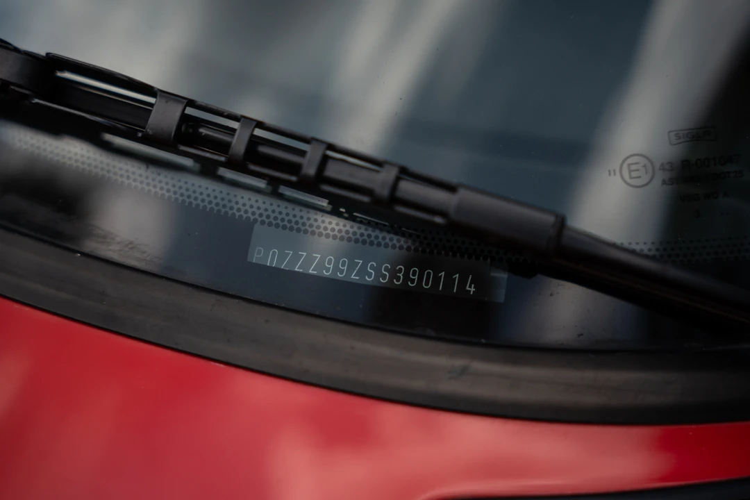1995 Porsche 993 Carrera - Image 28 of 31