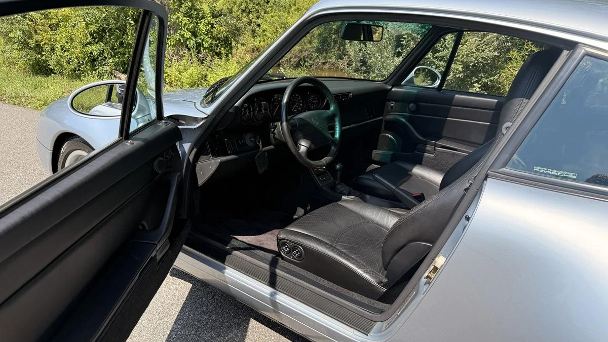 1995 Porsche 993 Carrera - Image 16 of 29