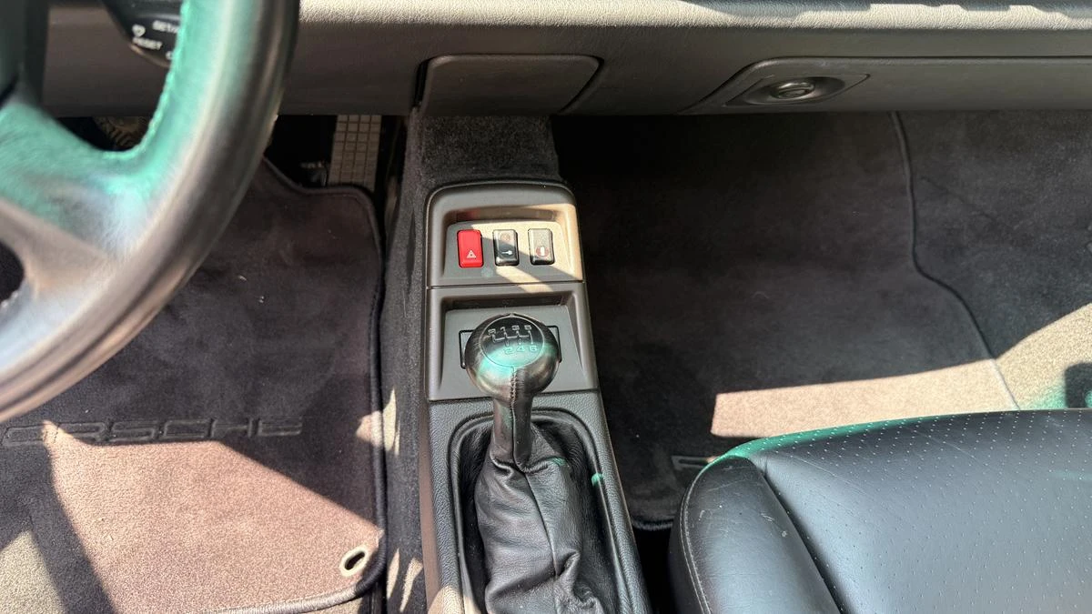 1995 Porsche 993 Carrera - Image 26 of 29