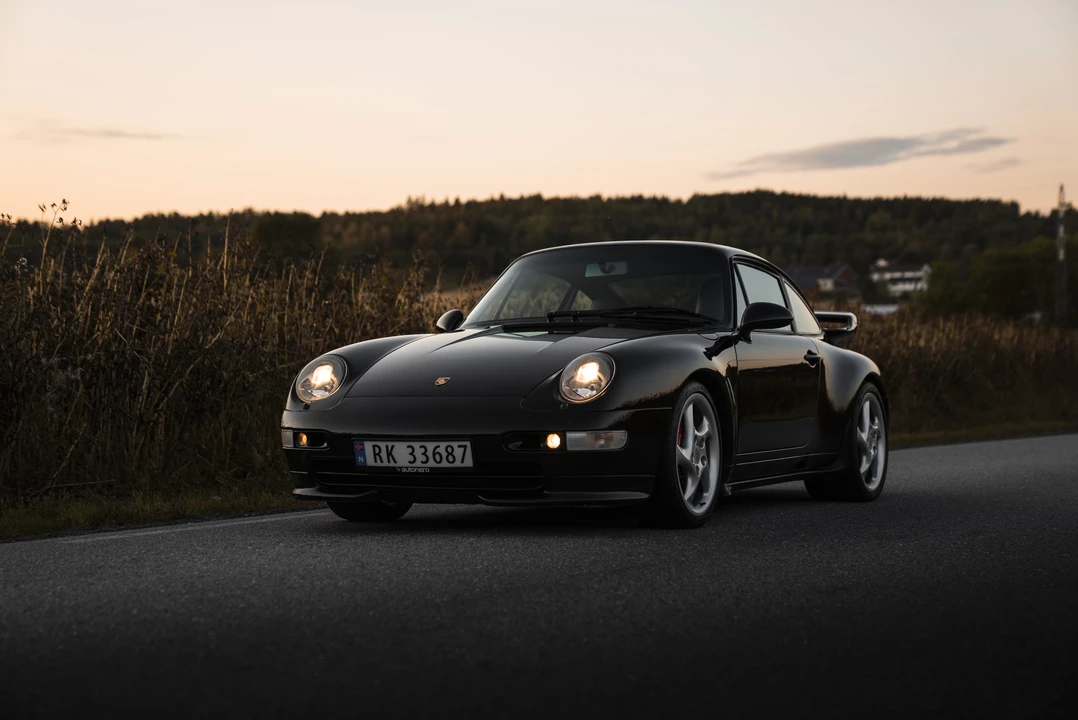 1995 Porsche 993 Carrera - Image 15 of 31