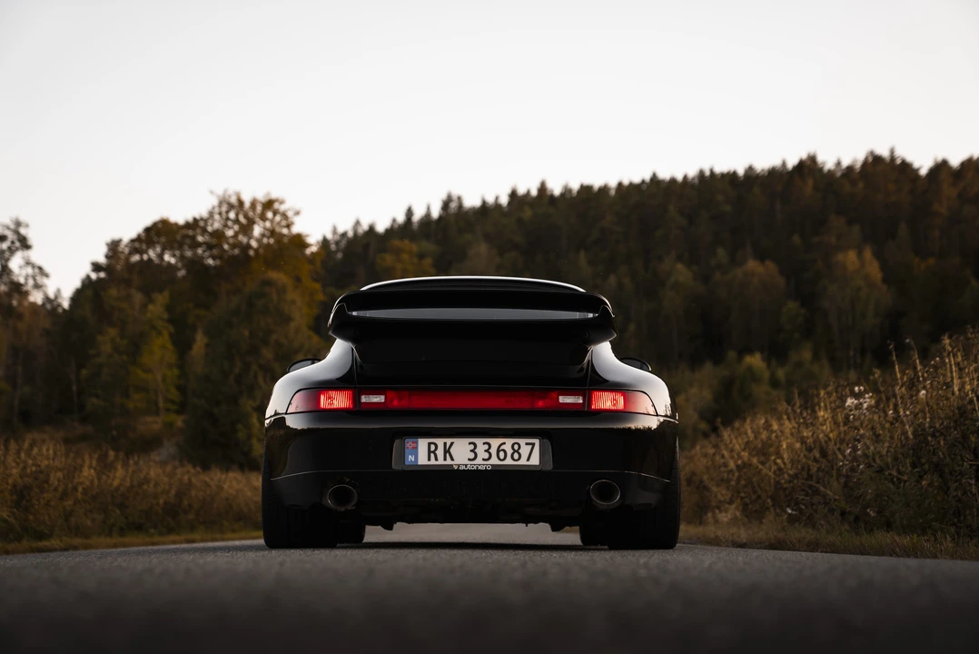 1995 Porsche 993 Carrera - Image 18 of 31