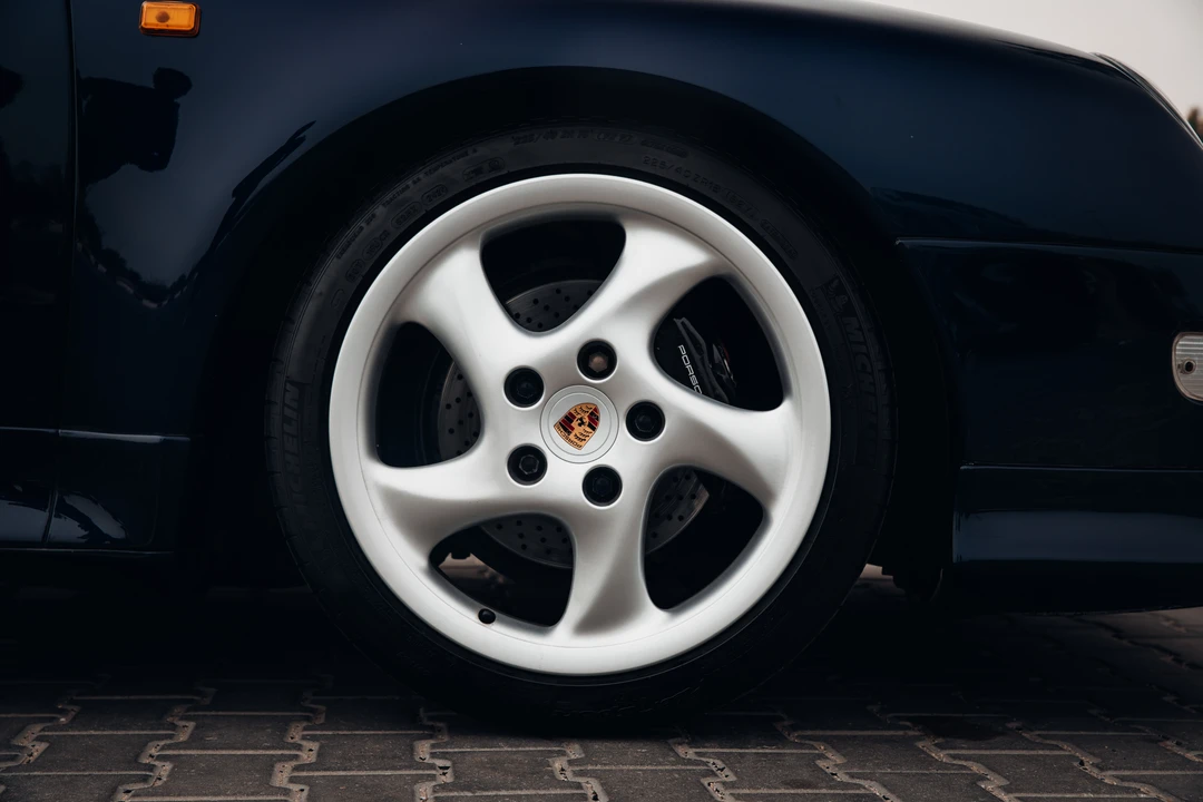 1995 Porsche 993 Carrera - Image 25 of 31