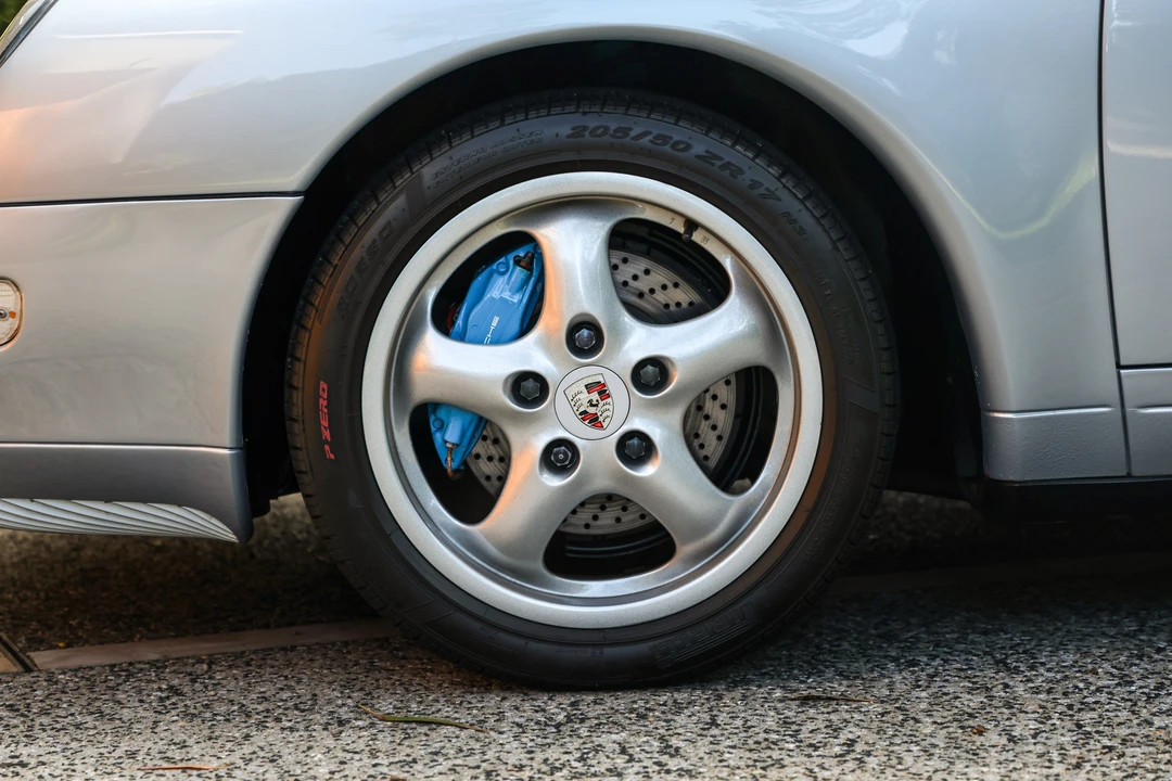 1995 Porsche 993 Carrera - Image 24 of 31