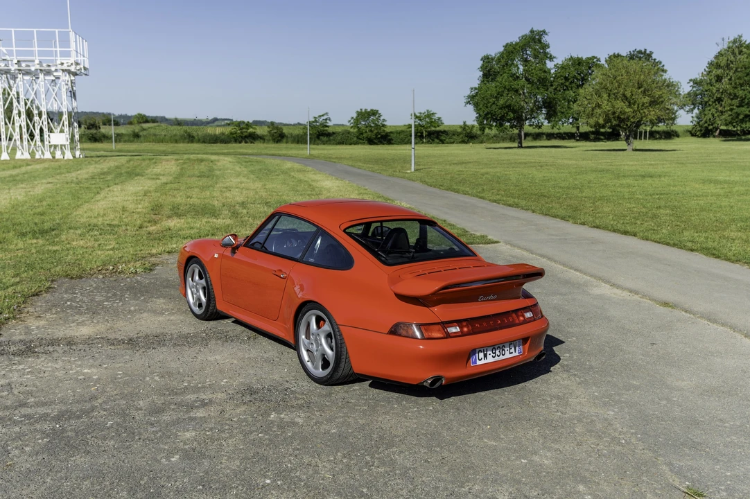 1995 Porsche 993 Turbo - Image 11 of 31