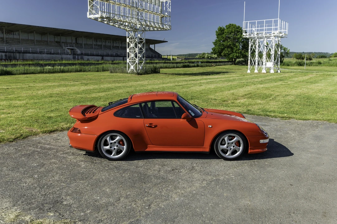 1995 Porsche 993 Turbo - Image 14 of 31