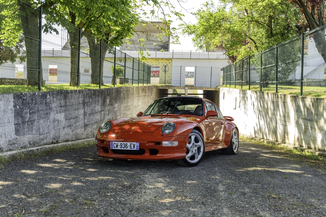 1995 Porsche 993 Turbo - Image 16 of 31