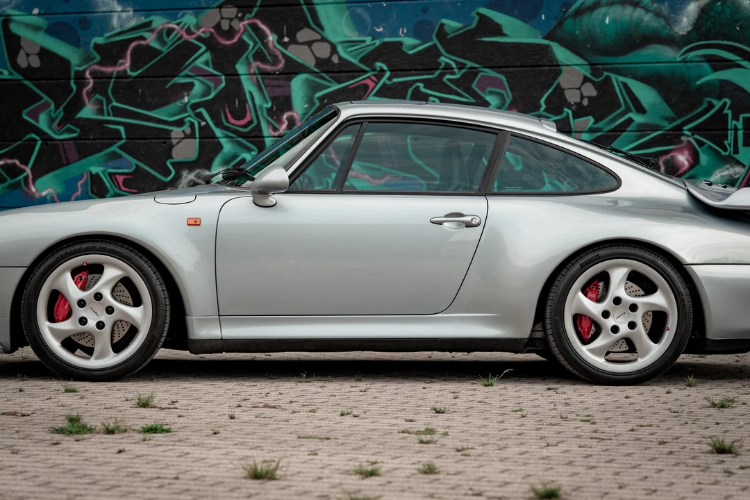 1995 Porsche 993 Turbo - Image 10 of 31