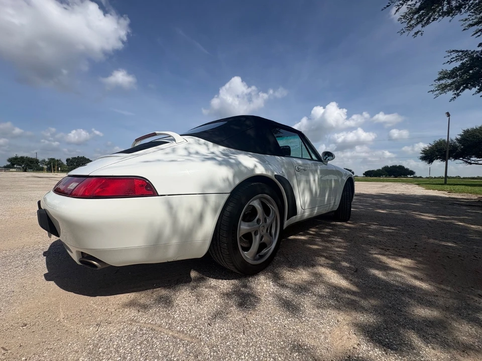 1995 Porsche 993 Carrera - Image 15 of 18