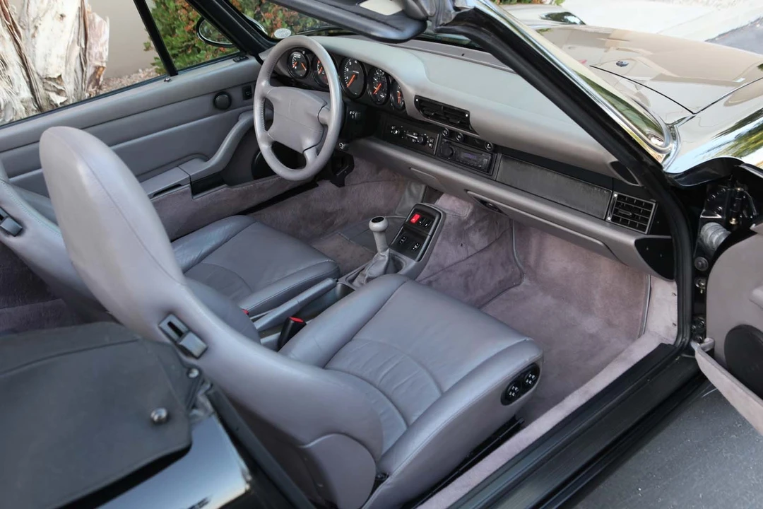 1995 Porsche 993 Carrera - Image 12 of 16