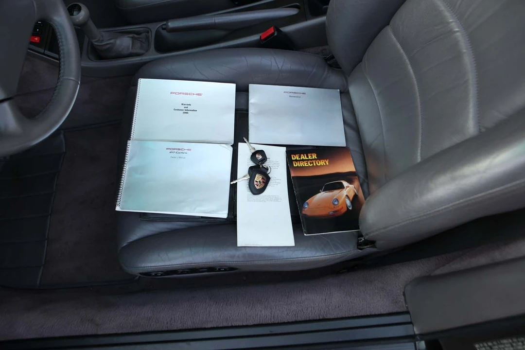 1995 Porsche 993 Carrera - Image 13 of 16