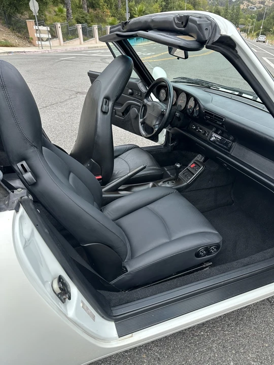 1995 Porsche 993 Carrera - Image 25 of 31