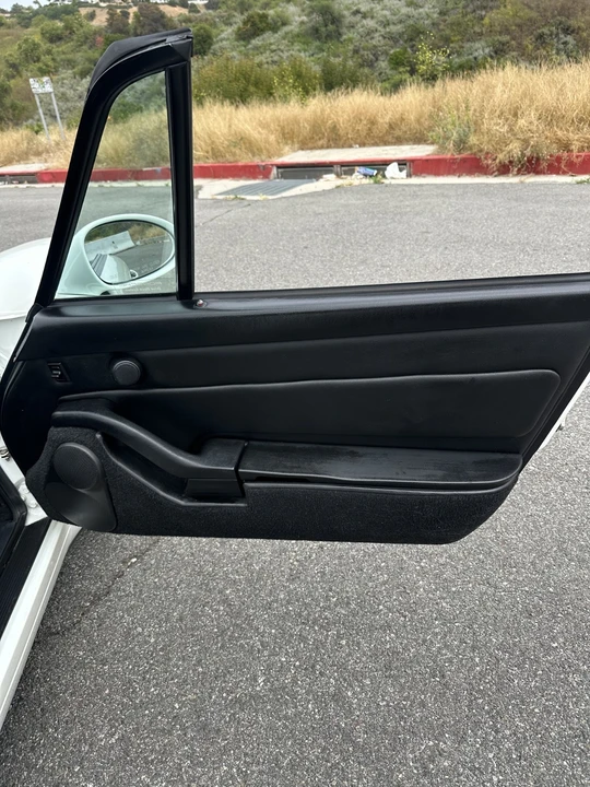 1995 Porsche 993 Carrera - Image 21 of 29