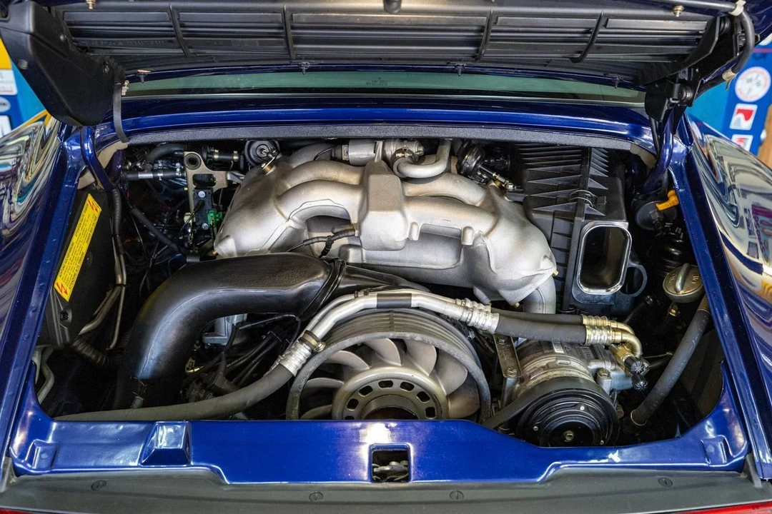 1995 Porsche 993 Carrera - Image 10 of 31
