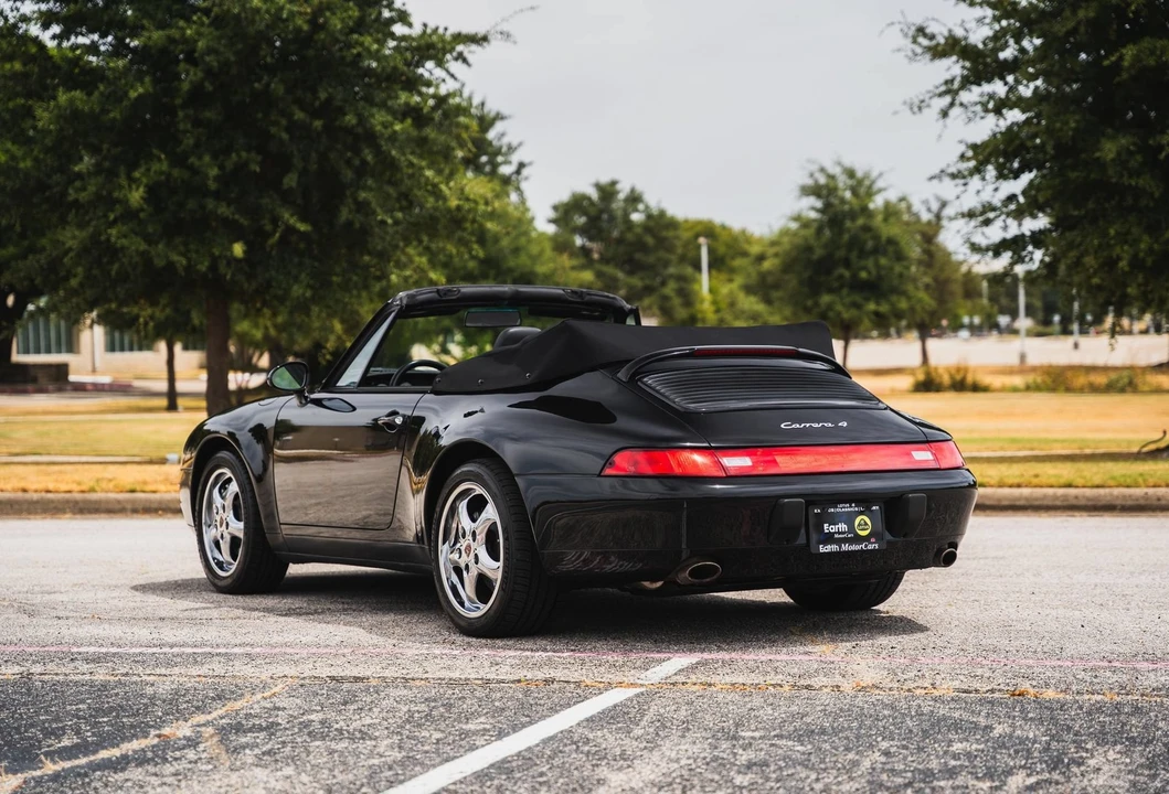 1995 Porsche 993 Carrera - Image 8 of 31