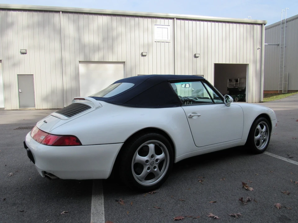 1995 Porsche 993 Carrera - Image 16 of 31