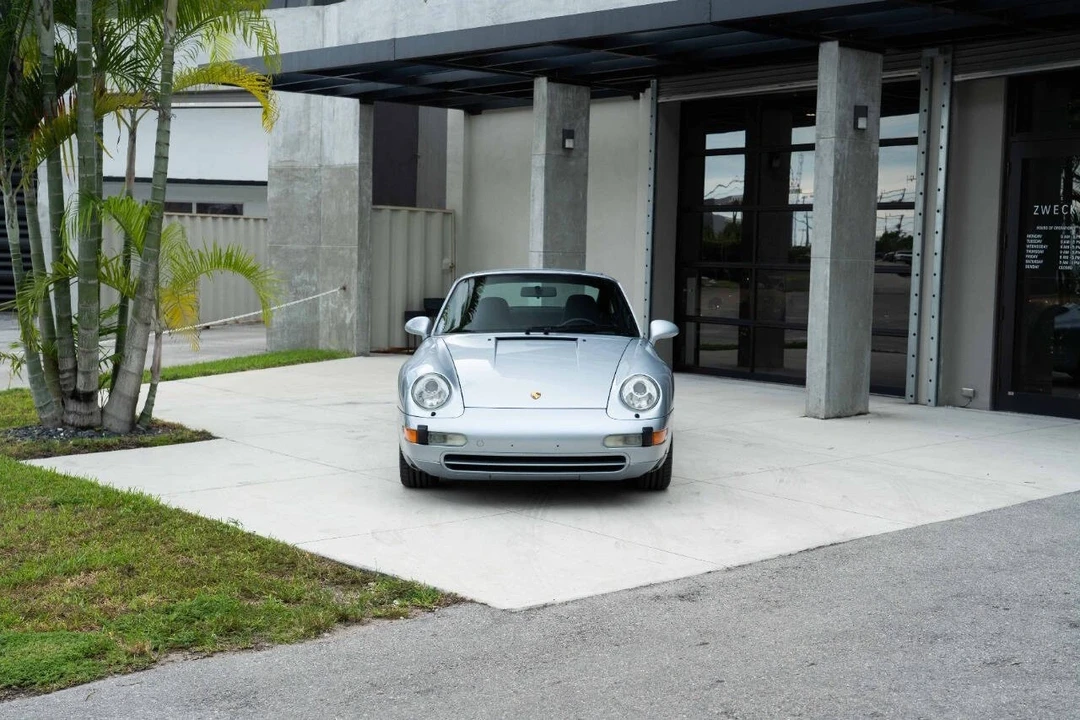 1995 Porsche 993 Carrera 4 - Image 8 of 21