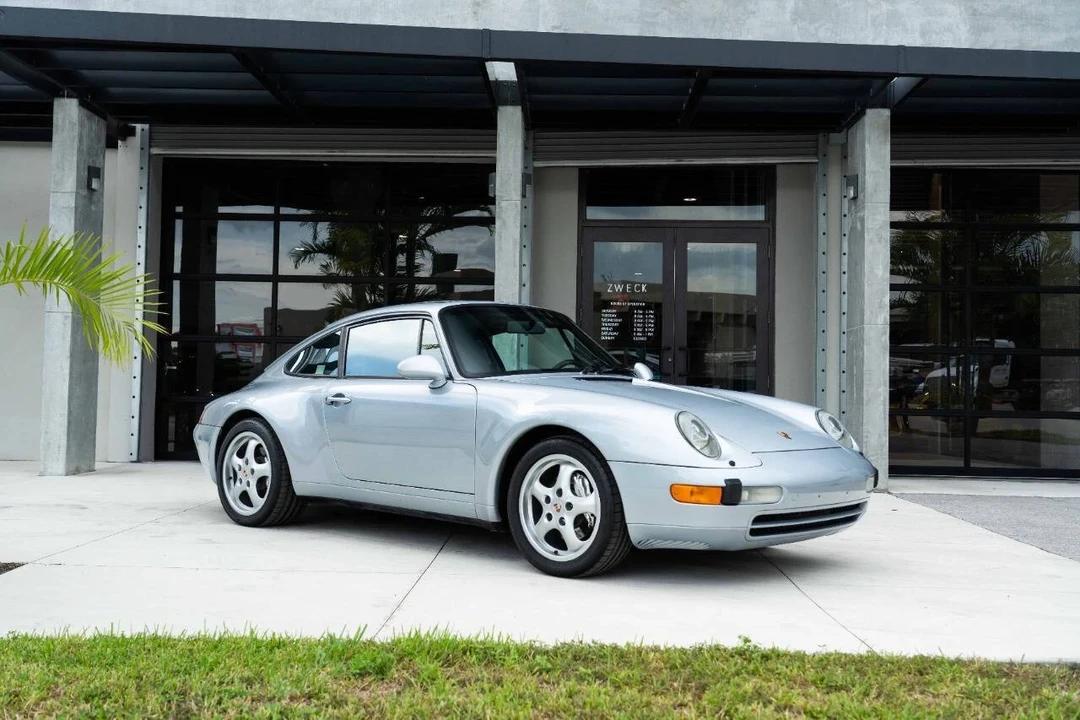 1995 Porsche 993 Carrera 4 - Image 12 of 21