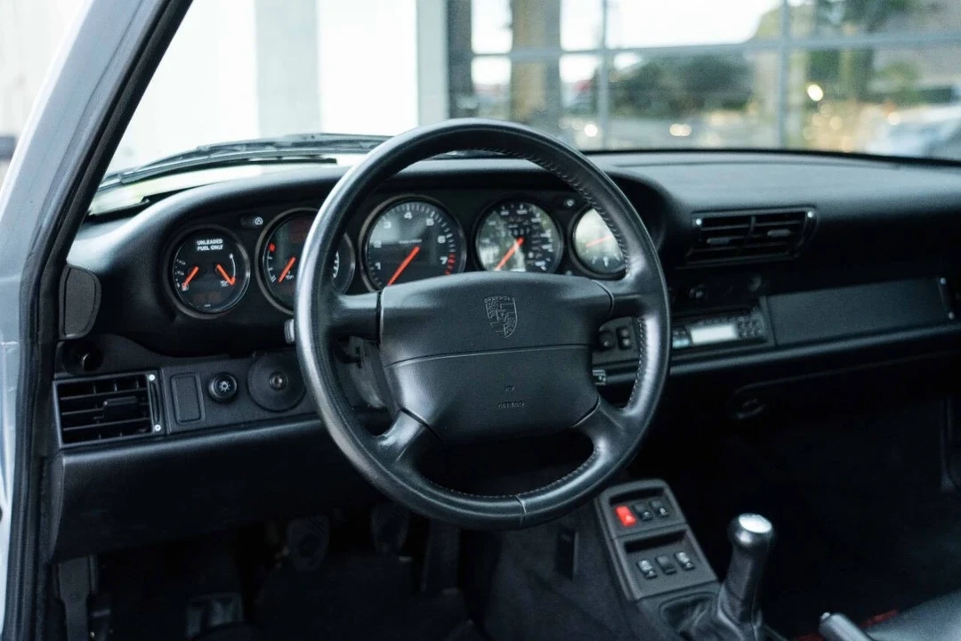 1995 Porsche 993 Carrera 4 - Image 6 of 21