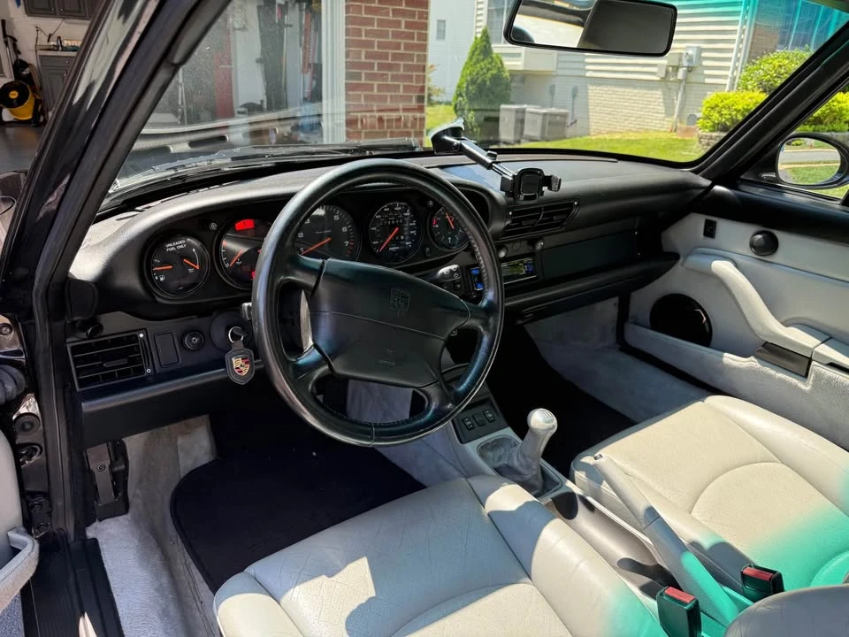 1995 Porsche 993 Carrera 4 - Image 10 of 15