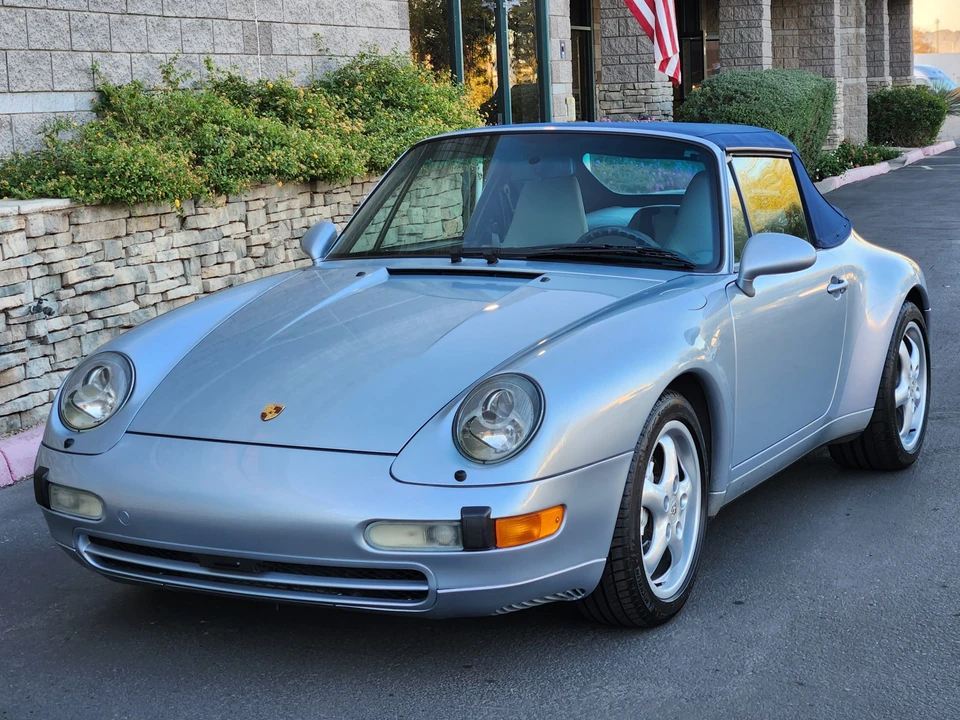 1995 Porsche 993 Carrera - Image 13 of 31