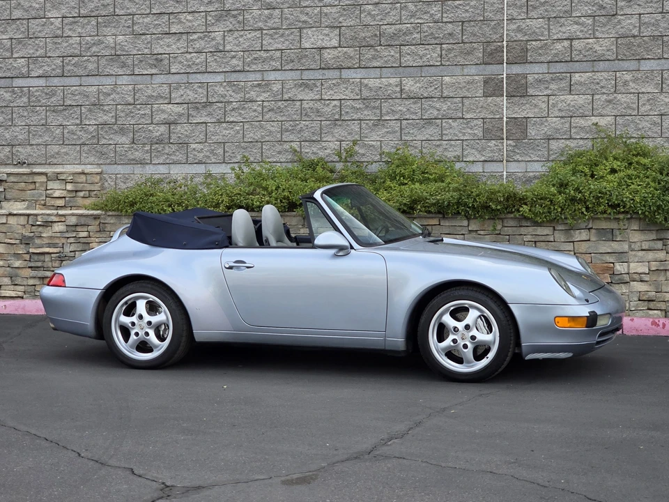 1995 Porsche 993 Carrera - Image 9 of 31