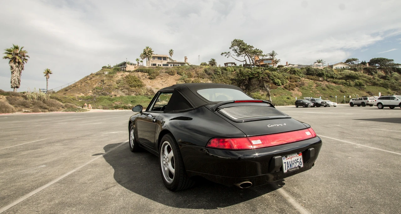 1995 Porsche 993 Carrera - Image 10 of 31