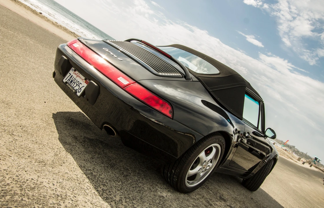 1995 Porsche 993 Carrera - Image 15 of 31