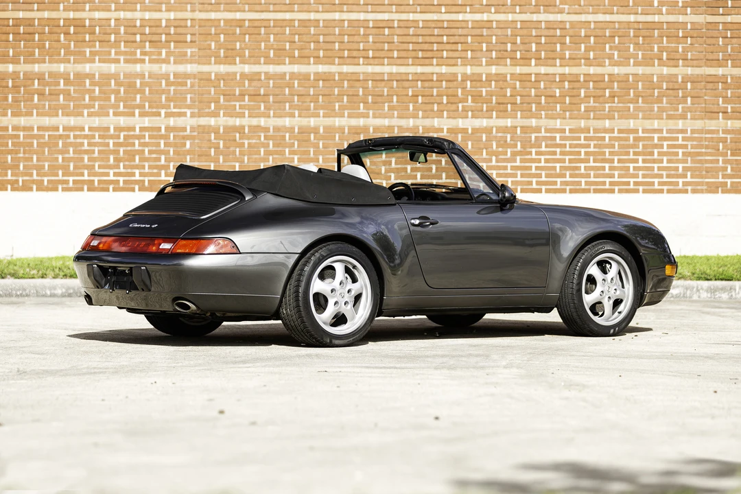 1995 Porsche 993 Carrera 4 - Image 5 of 31