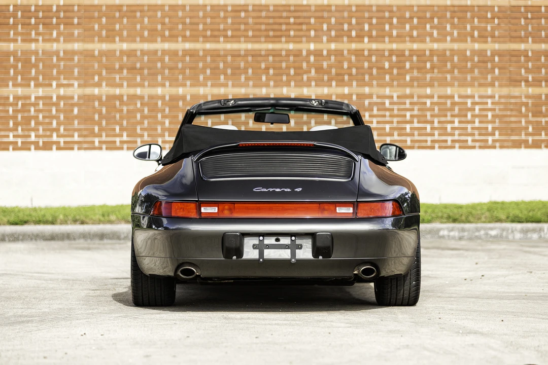 1995 Porsche 993 Carrera 4 - Image 4 of 31